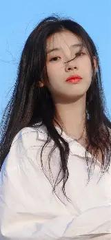 张一山携手,神秘女子街,头漫步似情,天博体育平台,天博体育官方网站,天博体育登录入口,天博体育app下载