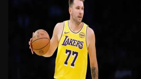 贝里奇绝杀反击，远射逆转比分